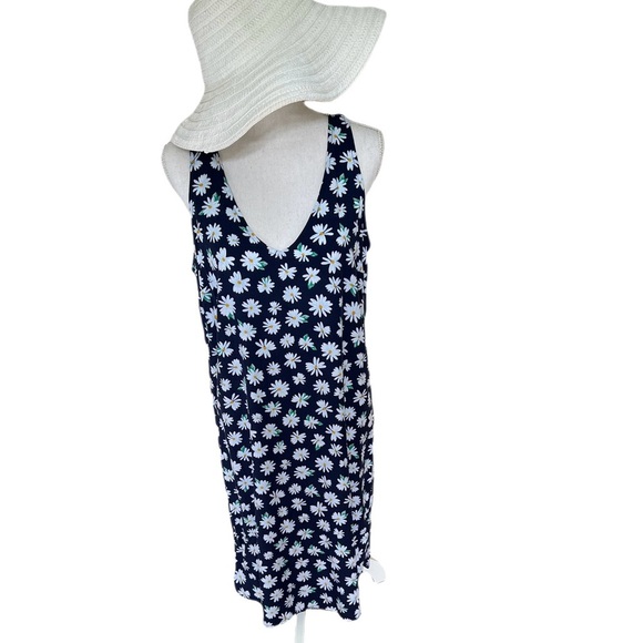 NWT Old Navy Floral Print V Neck Shift Dress Size Medium Tall - Picture 2 of 10